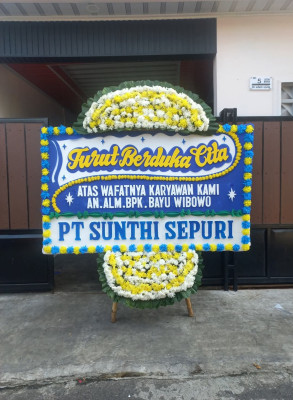 Papan Bunga Duka di Kalitengah